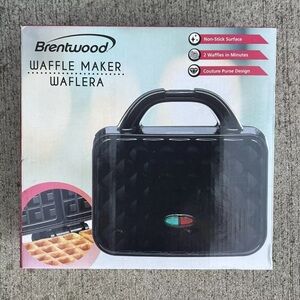 NEW Brentwood TS-239 Couture Purse Non-Stick Dual Waffle Maker Black